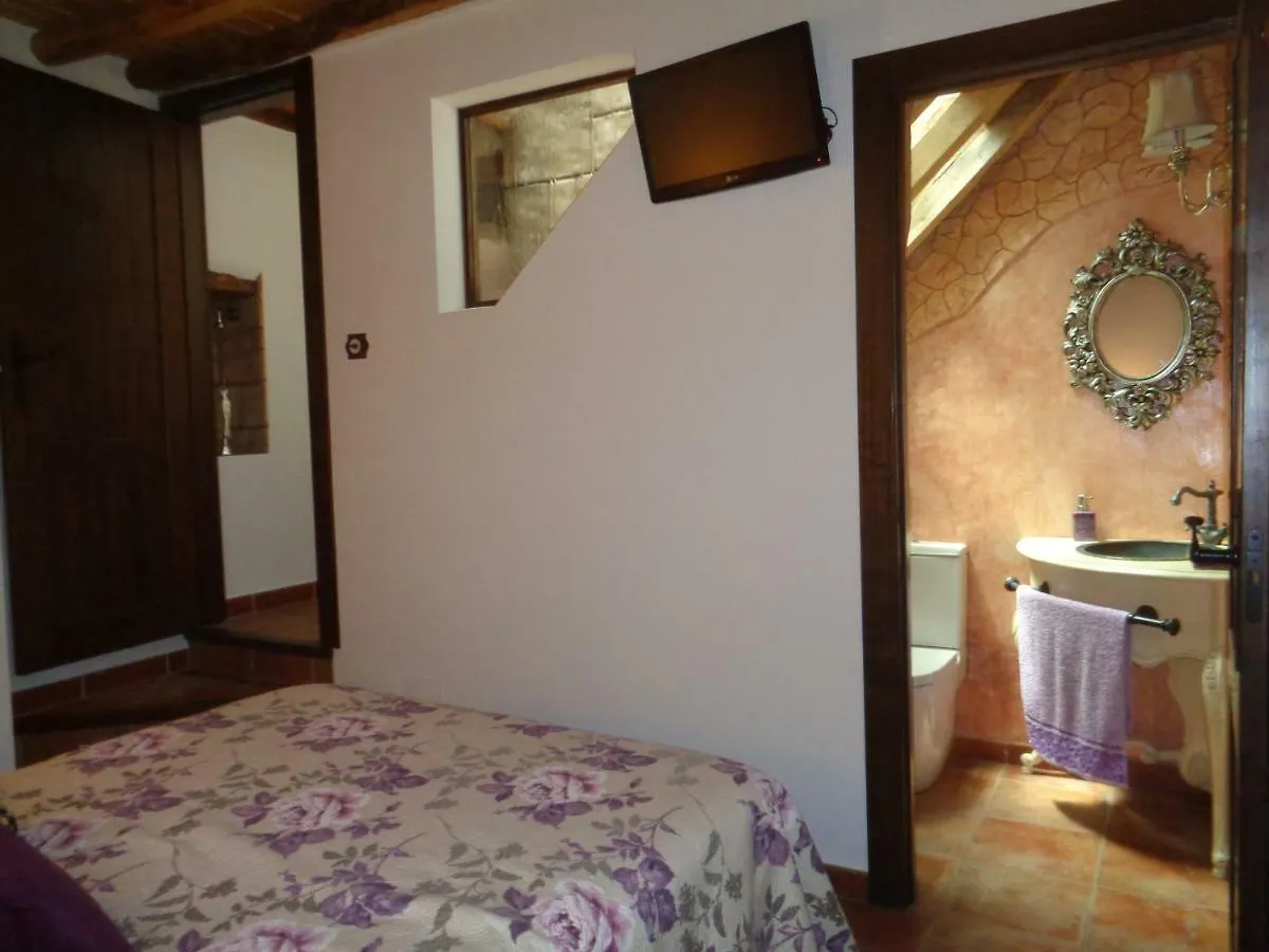 Columbaira Villa Colomera