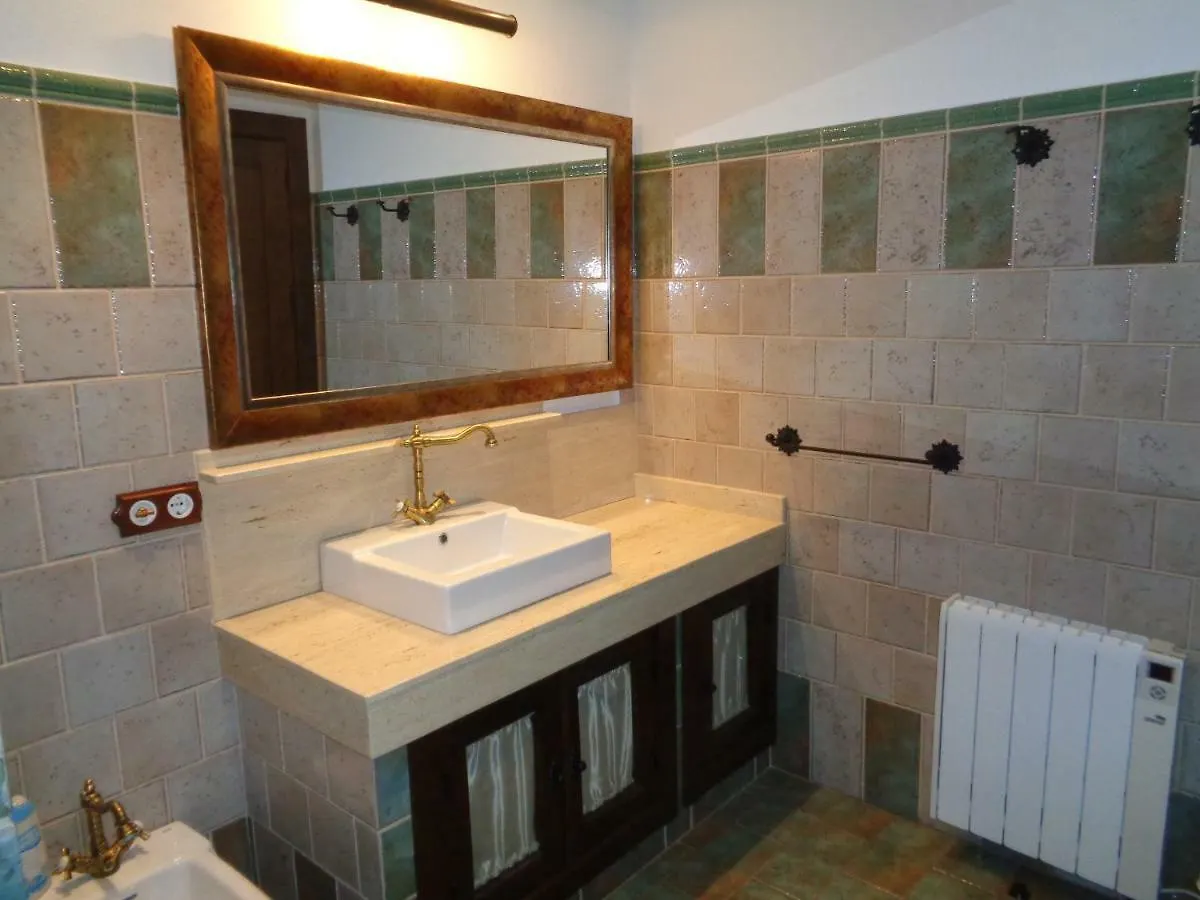 Columbaira Villa Colomera